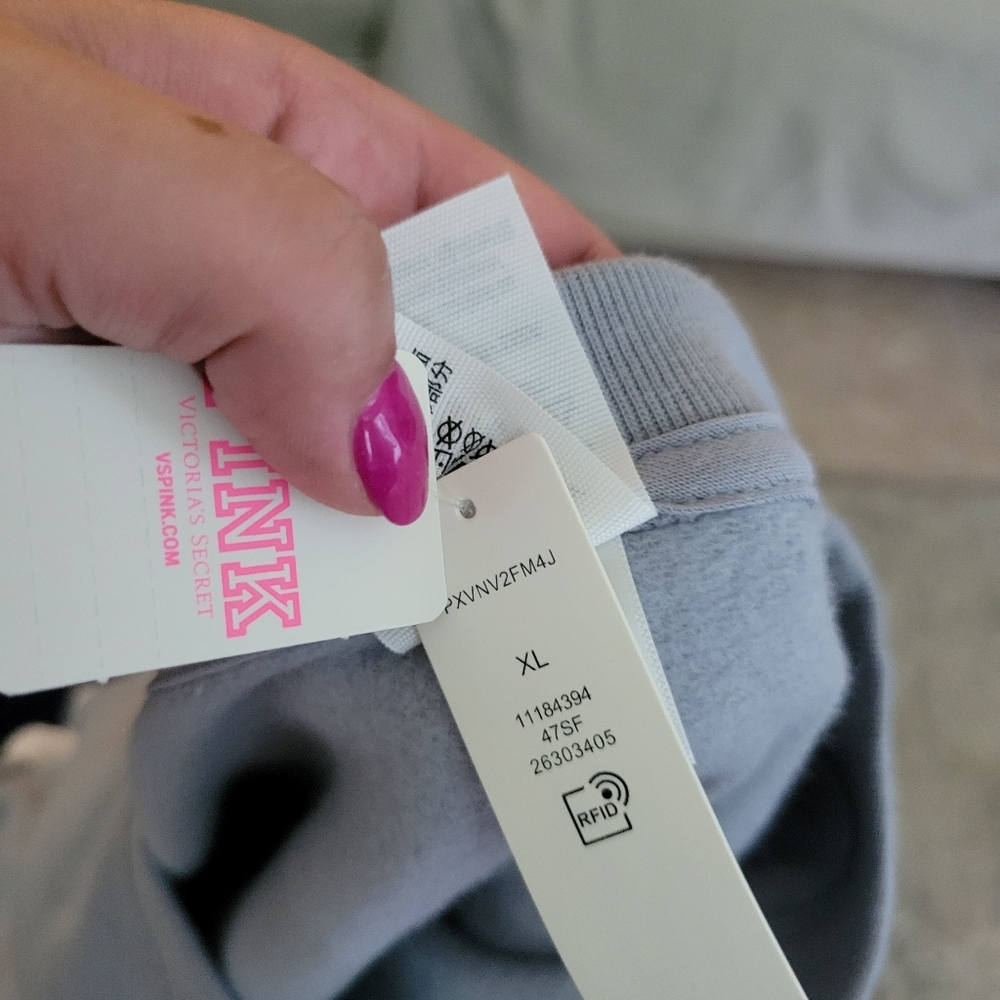 VS PINK VARSITY CREW - Picture 9 of 9